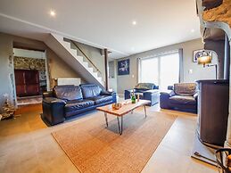 Quietly Located Farmhouse L'echappee Belle