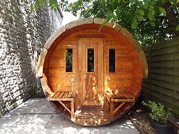 Luxury Holiday Home With Sauna