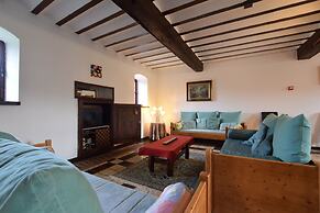 Luxury Holiday Home With Sauna