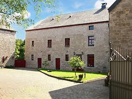 Luxury Holiday Home in Melreux-hotton With Sauna