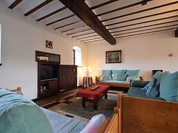 Luxury Holiday Home in Melreux-hotton With Sauna