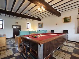 Luxury Holiday Home in Melreux-hotton With Sauna