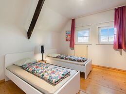 Holiday Home Het Zuidgoed With Garden