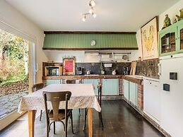 Holiday Home Het Zuidgoed With Garden