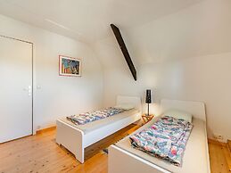 Holiday Home Het Zuidgoed With Garden