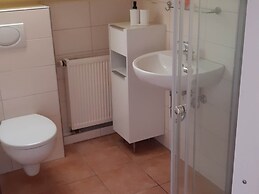 Great Holiday Home With Terrace Near Saxon