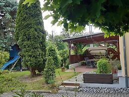 Great Holiday Home With Terrace Near Saxon