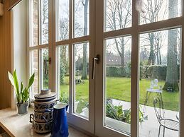 Apartment in Kruibeke Wissekerke Castle