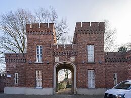 Apartment in Kruibeke Wissekerke Castle
