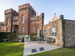 Apartment in Kruibeke at Wissekerke Castle