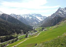 Retreat in Samnaun Alps