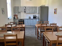 Spacious Holiday Home With Barbecue