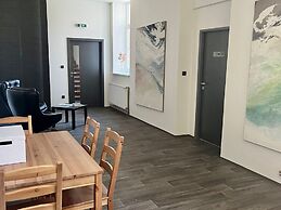 Spacious Holiday Home With Barbecue