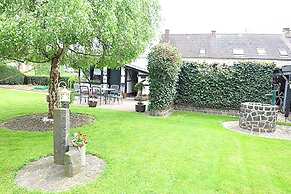 Holiday Apartment in Oberstadtfeld With Garden
