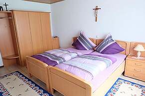 Holiday Apartment in Oberstadtfeld With Garden