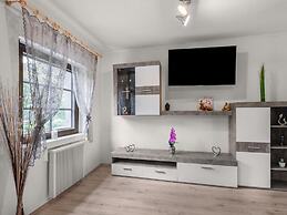 Serene Holiday Home in Nehren With a Garden