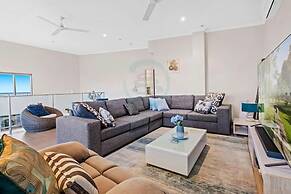 Signatures on Woods - Pinnacle