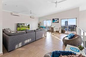 Signatures on Woods - Pinnacle