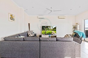 Signatures on Woods - Pinnacle