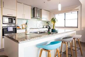 Signatures on Woods - Pinnacle