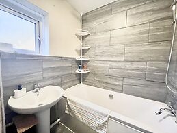 The HK House - Family Friendly Near To Blenheim Palace & Oxford City C