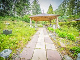 Chalet in Rendeux With Garden