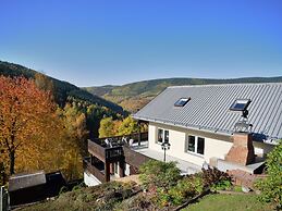 Majestic Holiday Home With Jacuzzi