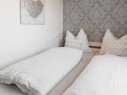 Holiday Home on the Mountain With Views