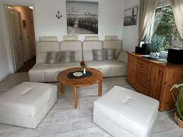 Holiday Home With Direct Access to the Beach