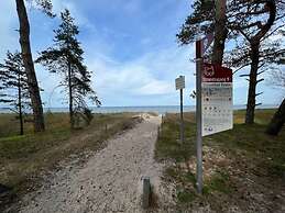 Holiday Home With Direct Access to the Beach