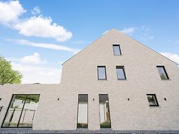 Modern Holiday Home in Ronse With Garden