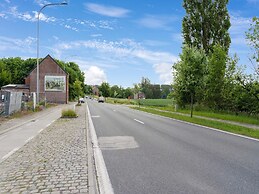 Modern Holiday Home in Ronse With Garden