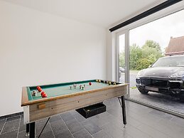 Modern Holiday Home in Ronse With Garden