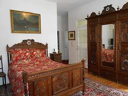 Spacious Holiday Home in Sluknov With Private Garden