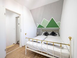 Holiday Home in Longkamp With Garden