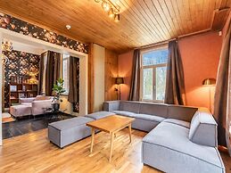Luxury Holiday Home in Vloesberg With Sauna and hot tub