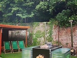 Luxury Holiday Home in Vloesberg With Sauna and hot tub