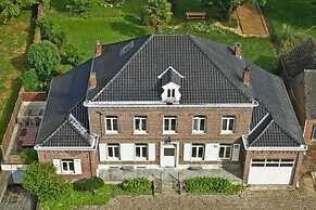 Luxury Holiday Home in Vloesberg With Sauna and hot tub