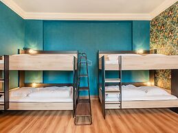 Luxury Holiday Home in Vloesberg With Sauna and hot tub