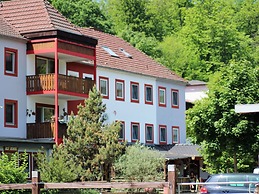 Apartment in Deudesfeld With Private Terrace