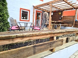 Apartment in Deudesfeld With Private Terrace