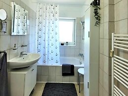 Spacious Apartment Near the sea