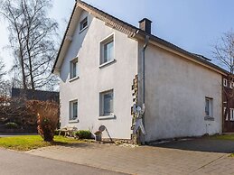 Holiday Flat in Monschau-hofen With its own Garden
