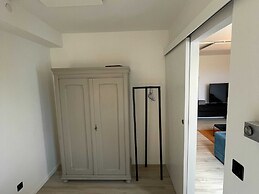 Perfectly Located Flat Near the ski Slope