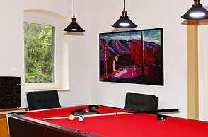 2-floor Apartment in a Villa With Park