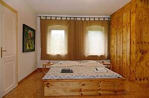 2-floor Apartment in a Villa With Park