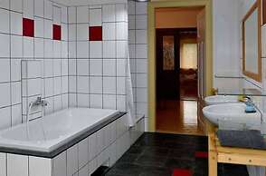 2-floor Apartment in a Villa With Park