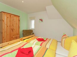 Holiday Home Near the ski Area in Elend