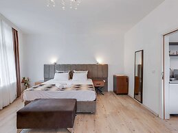 Deluxe Apartment in Oberhausen With Breakfast