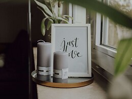 Modern Apartment Next to a ski Area